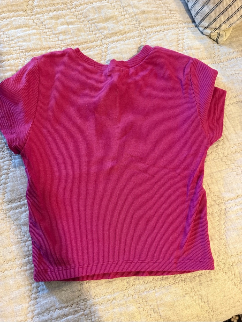 Garage Magenta Ribbed Crop Tee - Picture 3 of 3